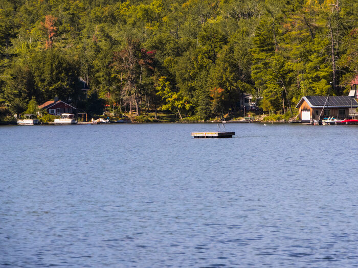 A precisely placed home on a challenging rocky waterfront site